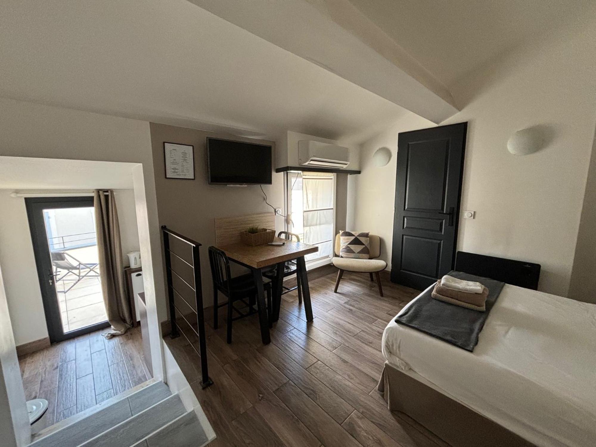 آيكس أومبروفينس Casa Hotel المظهر الخارجي الصورة