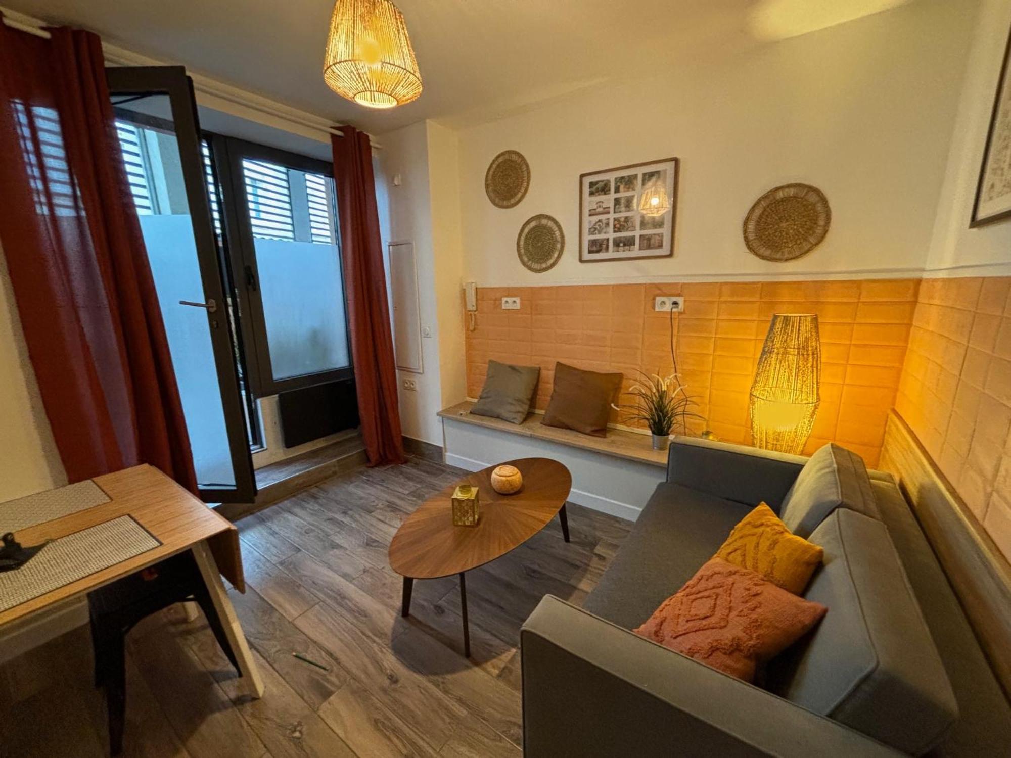 آيكس أومبروفينس Casa Hotel المظهر الخارجي الصورة